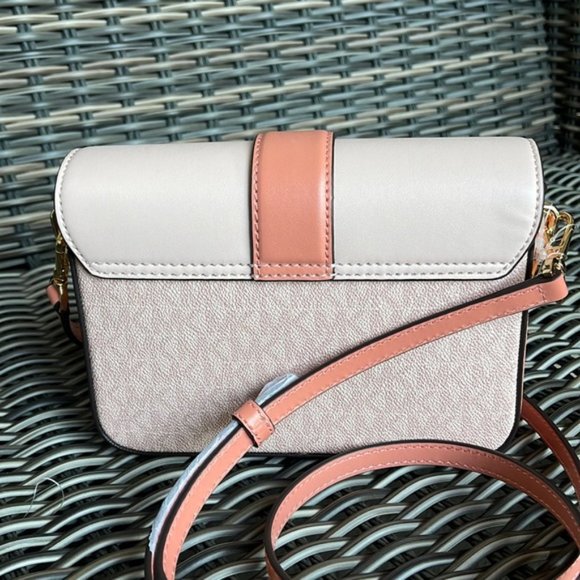 Michael Kors Carmen Small Monogram Flap Crossbody Sherbert Color - Picture 5 of 16